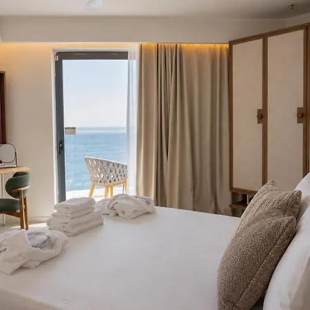 The Preluna 4*