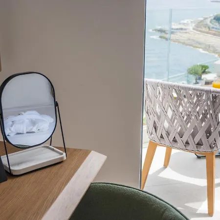 The Preluna 4*