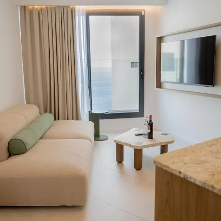 The Preluna 4*