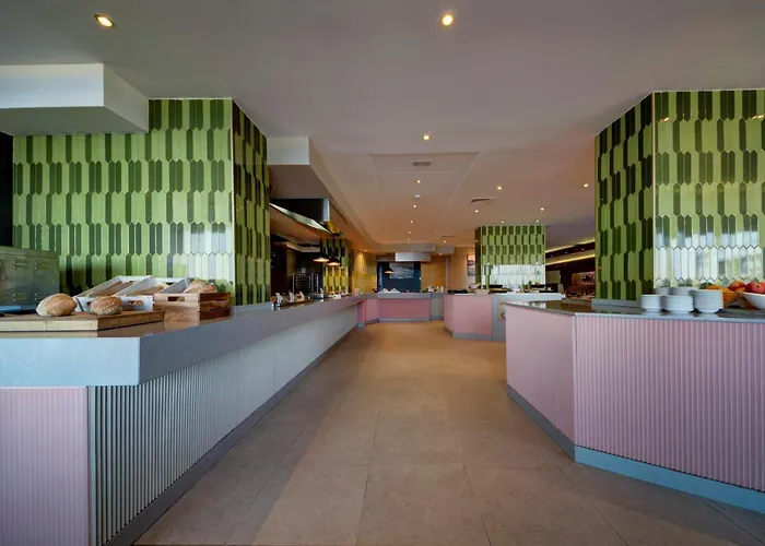 Hotel The Preluna 4*