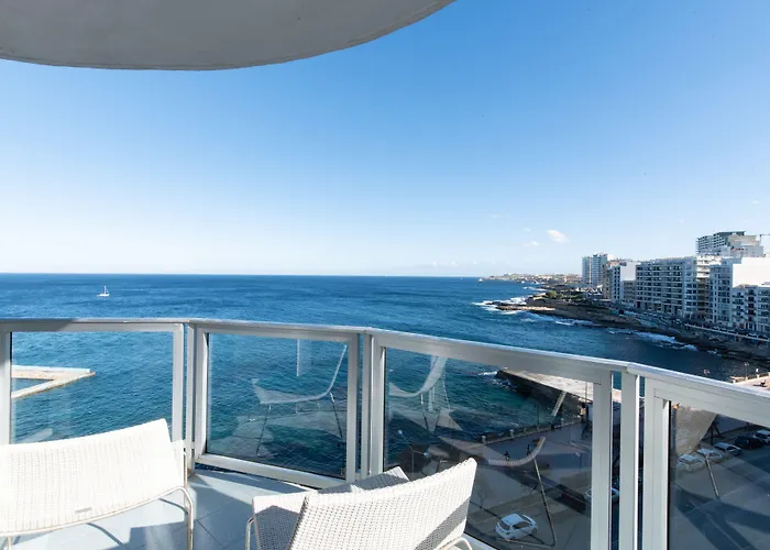 The Preluna Hotel 4*