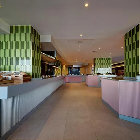 Hotel The Preluna 4*